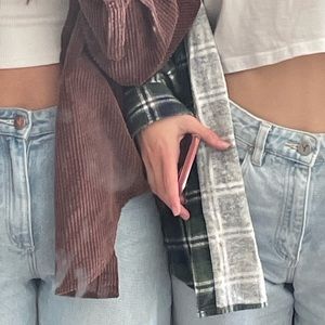 Meet your Posher, Aliitasi